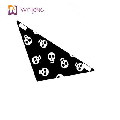 Bandanas-moderner weicher Dreieck-Schellfisch-Schal Hund BSCI Halloween mit Schädel-Muster